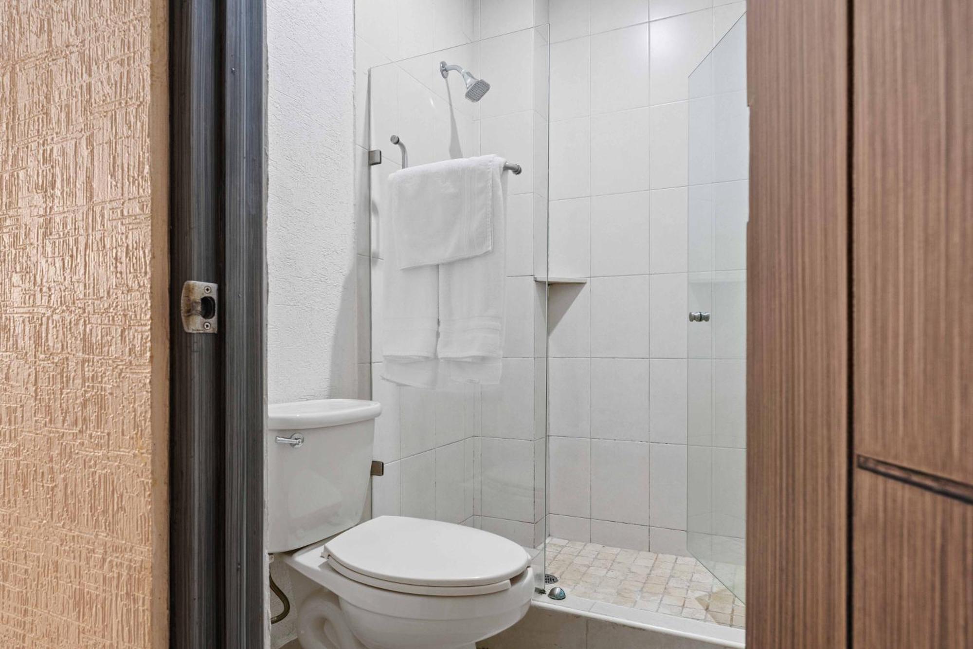 Homesuites Zaragoza คูเลียคัน ภายนอก รูปภาพ